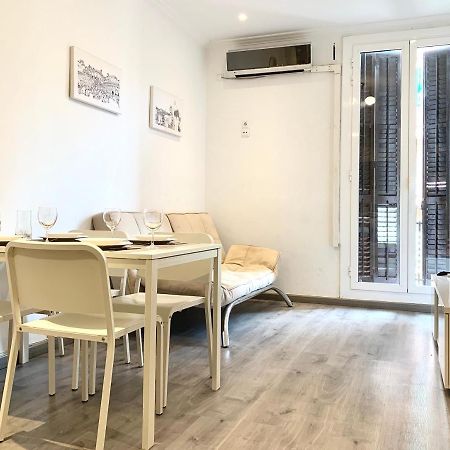 Charm Sagrada Familia Apartment Barcelona Ngoại thất bức ảnh