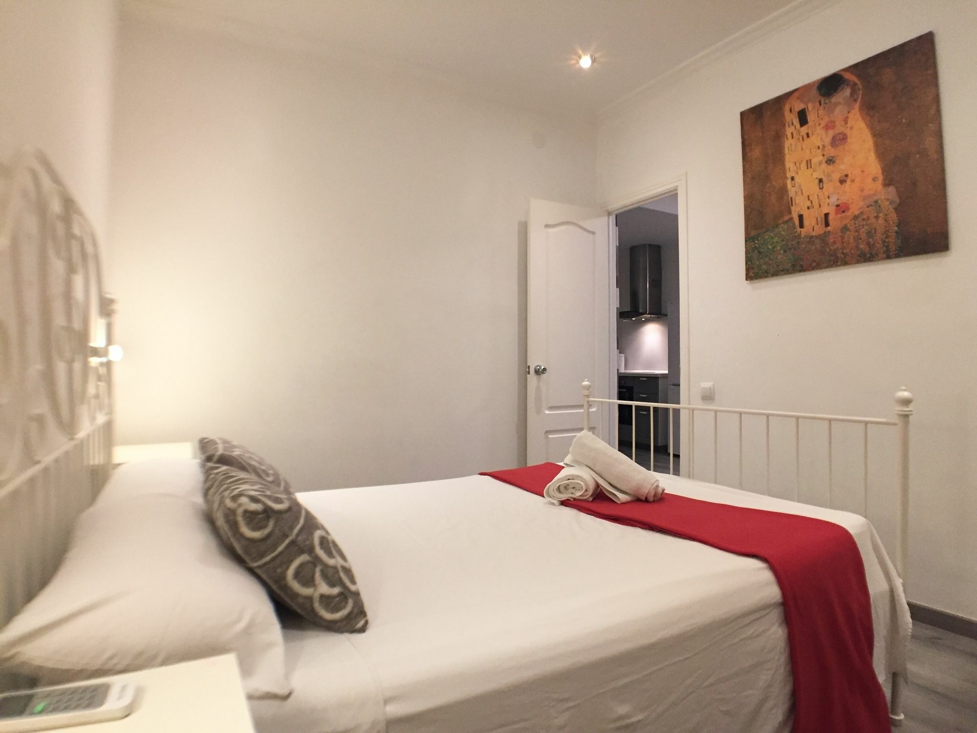 Charm Sagrada Familia Apartment Barcelona Ngoại thất bức ảnh