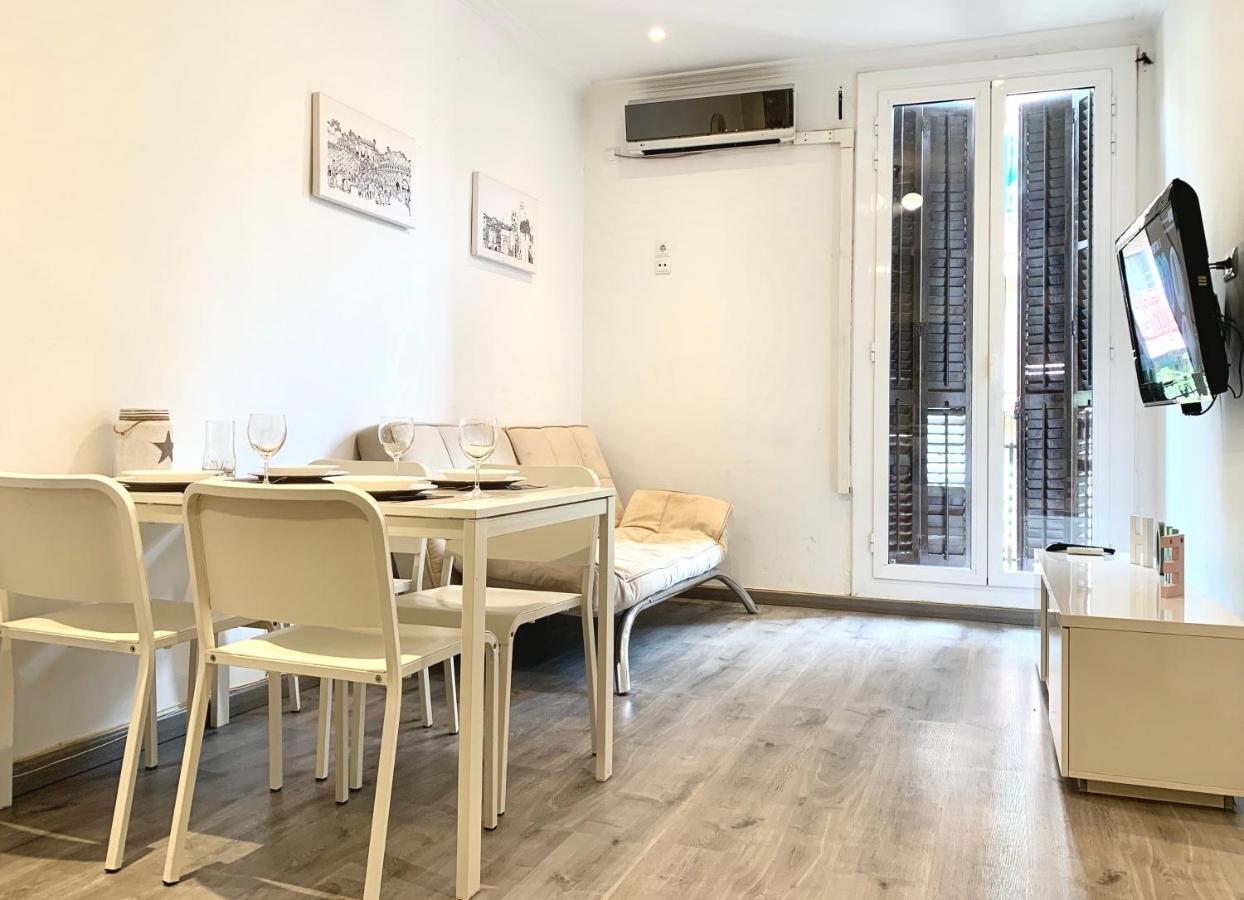 Charm Sagrada Familia Apartment Barcelona Ngoại thất bức ảnh