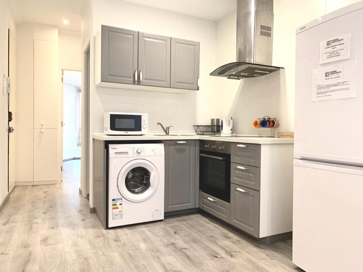 Charm Sagrada Familia Apartment Barcelona Ngoại thất bức ảnh