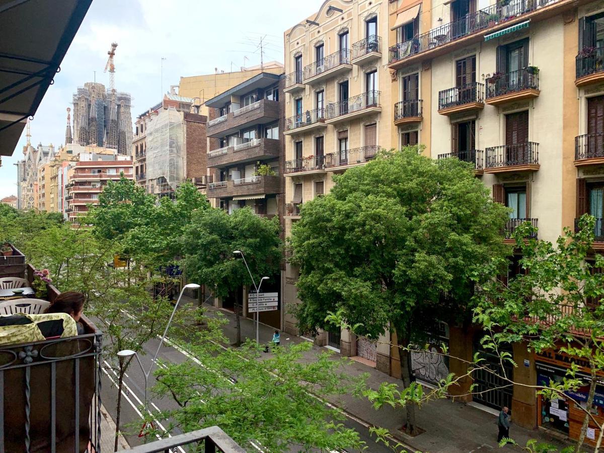 Charm Sagrada Familia Apartment Barcelona Ngoại thất bức ảnh